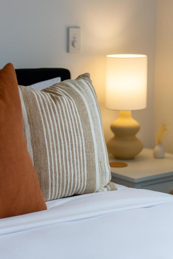 Gorgeous Getaway On Gloucester St- 1 Bed 1 Bath Christchurch Eksteriør billede
