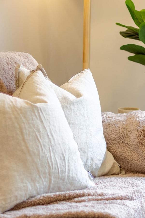 Gorgeous Getaway On Gloucester St- 1 Bed 1 Bath Christchurch Eksteriør billede